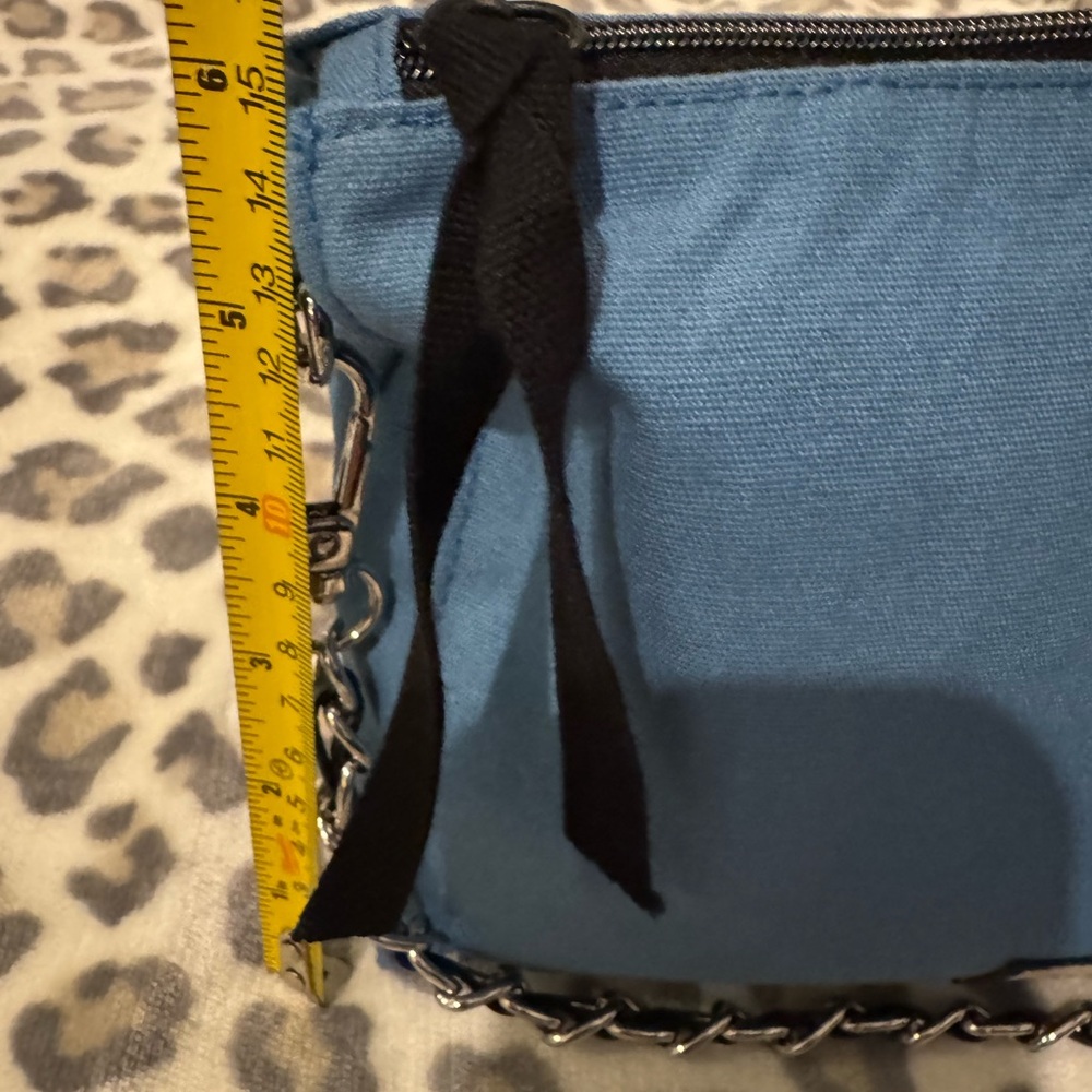 Gucci Beauty Crossbody Bag - Picture 5 of 7